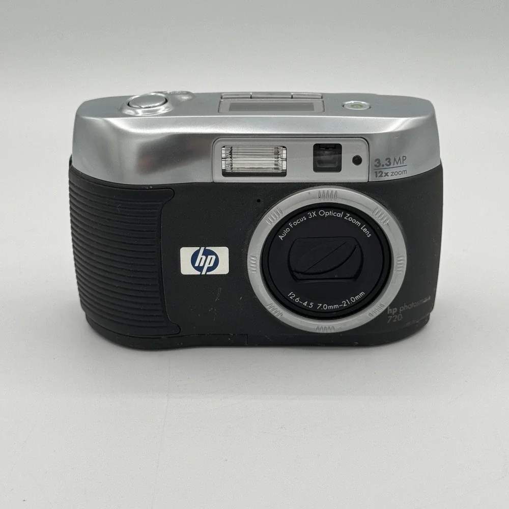 HP Photosmart 720 Digital Camera 3.3MP 3x Optical Zoom Silver Black Q2164A